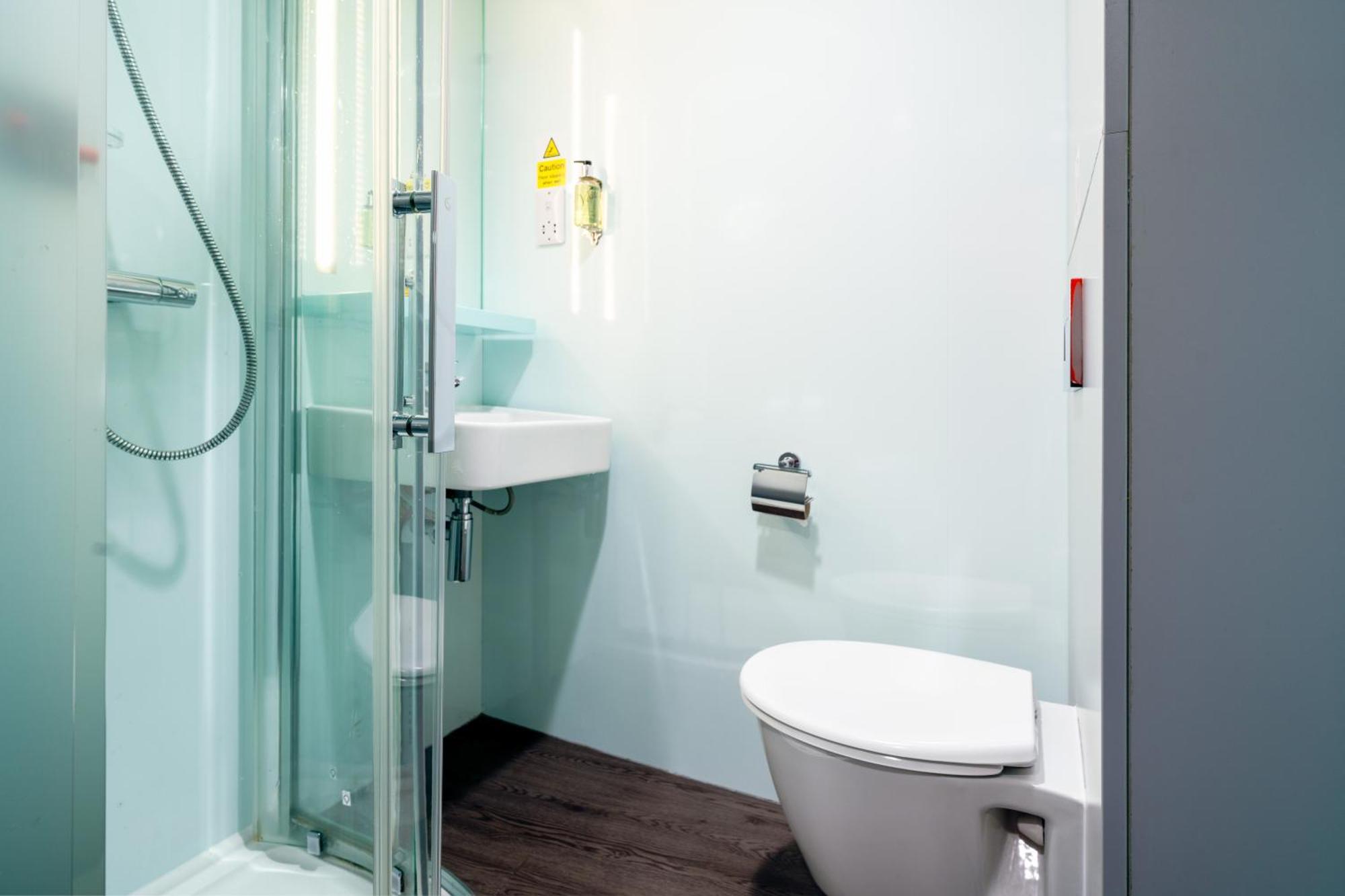 Easyhotel Manchester — Foto’s 1